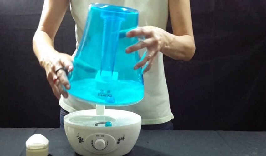 How to fill a humidifier?